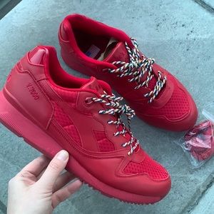 Diadora Men’s v7000 Red Leather Sneakers 13
